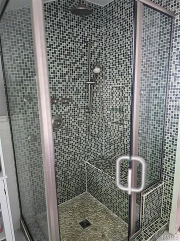 $242,000 | 713 North State Street, Jerseyville, IL 62052