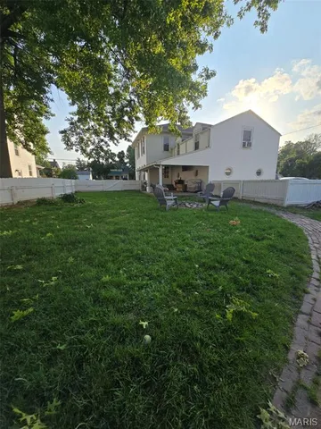 $242,000 | 713 North State Street, Jerseyville, IL 62052