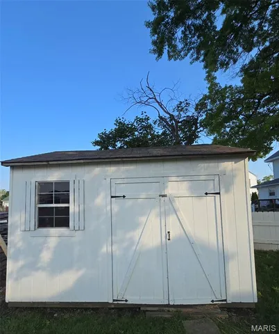 $242,000 | 713 North State Street, Jerseyville, IL 62052