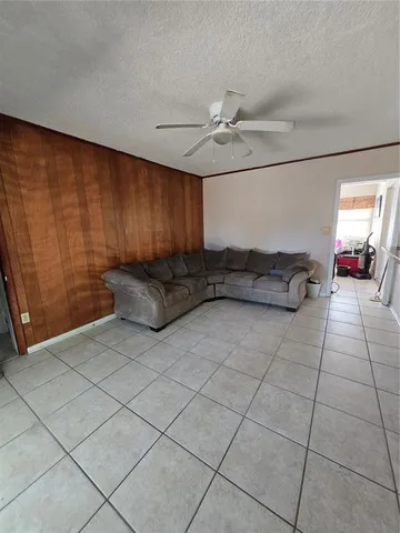 $285,000 | 131 West Atwater Avenue, Eustis, FL 32726