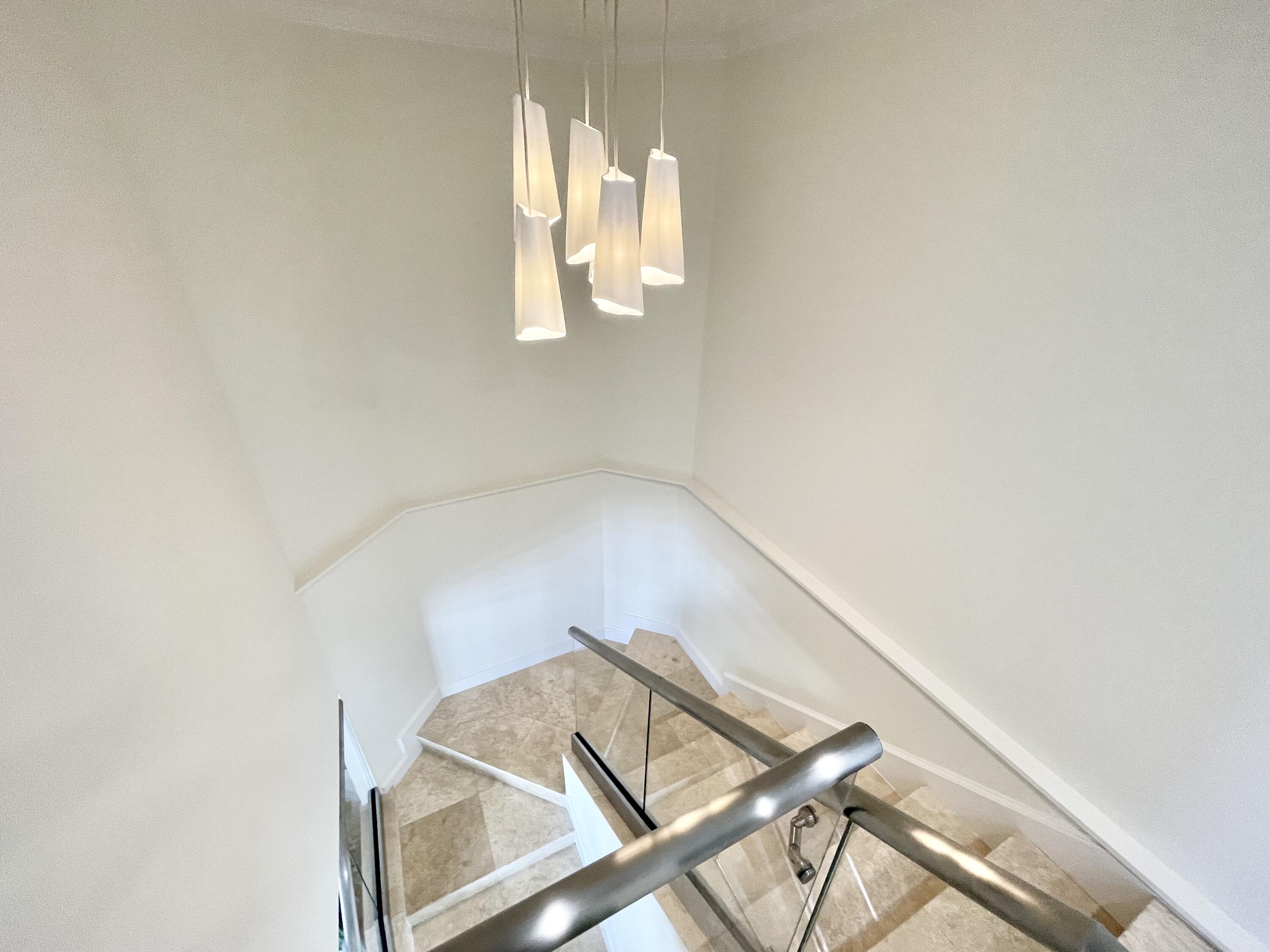 99 Southeast Mizner Boulevard, Unit PH5 Boca Raton, FL 33432 - Photo 12 of 48 a view of entryway