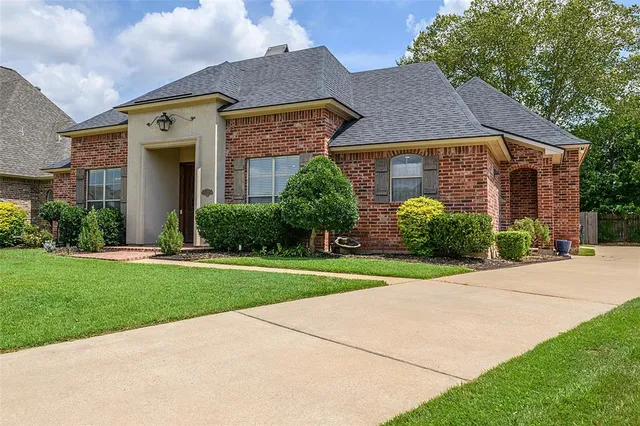 $369,900 | 10039 Loveland Court, Shreveport, LA 71106