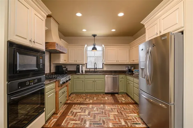 $369,900 | 10039 Loveland Court, Shreveport, LA 71106