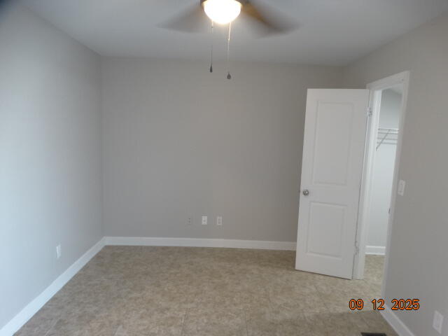1325 Greendale Avenue, Unit 20 Fort Walton Beach, FL 32547 - Photo 19 of 30 a view of an empty room