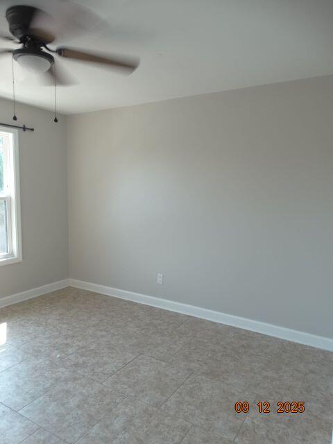 1325 Greendale Avenue, Unit 20 Fort Walton Beach, FL 32547 - Photo 22 of 30 a view of an empty room