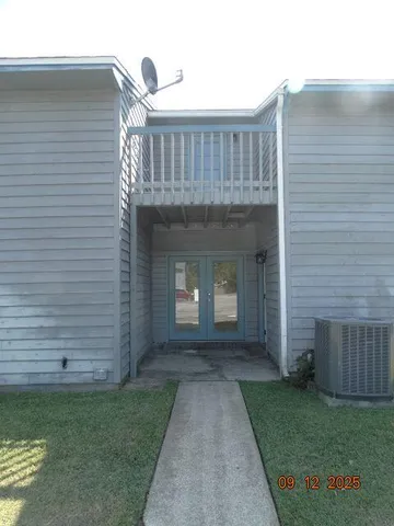 $1,450 | 1325 Greendale Avenue, Unit 20, Fort Walton Beach, FL 32547