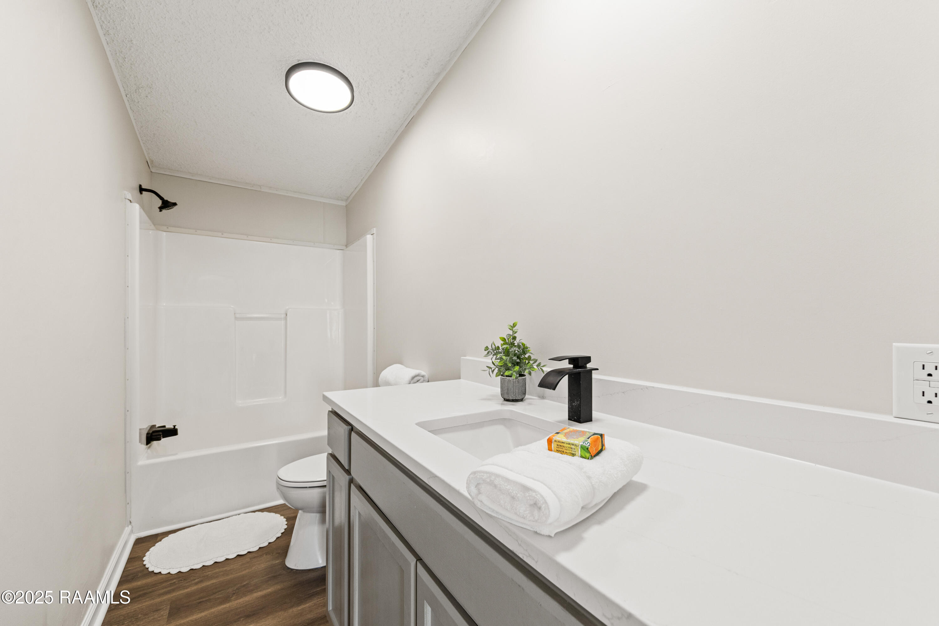 4014 Rue Martine New Iberia, LA 70560 - Photo 25 of 32 4014RueMartine-84