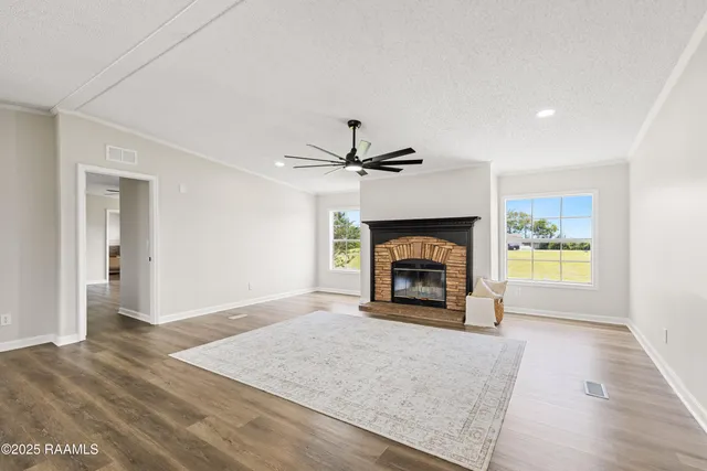 $180,000 | 4014 Rue Martine, New Iberia, LA 70560