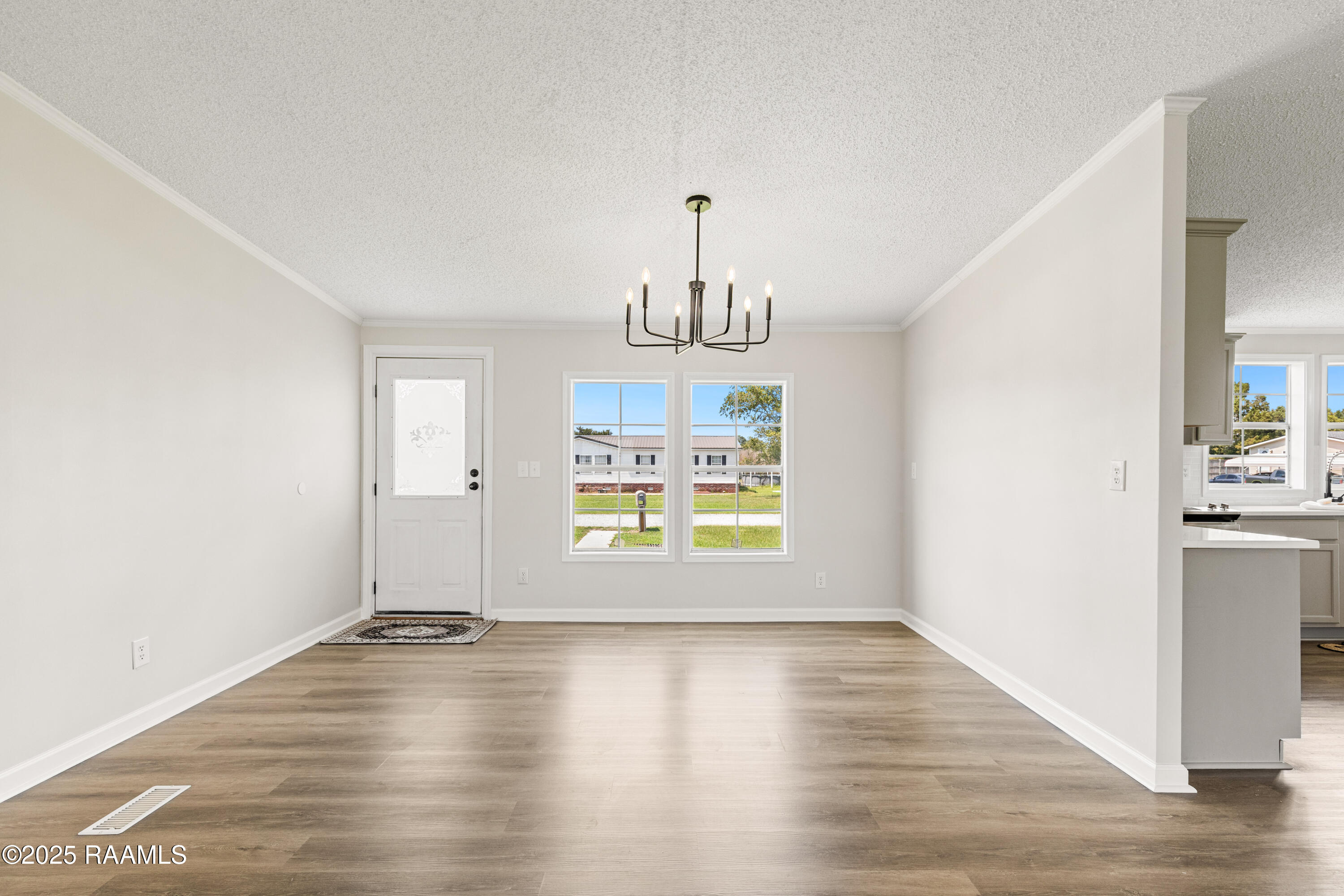 4014 Rue Martine New Iberia, LA 70560 - Photo 7 of 32 4014RueMartine-24