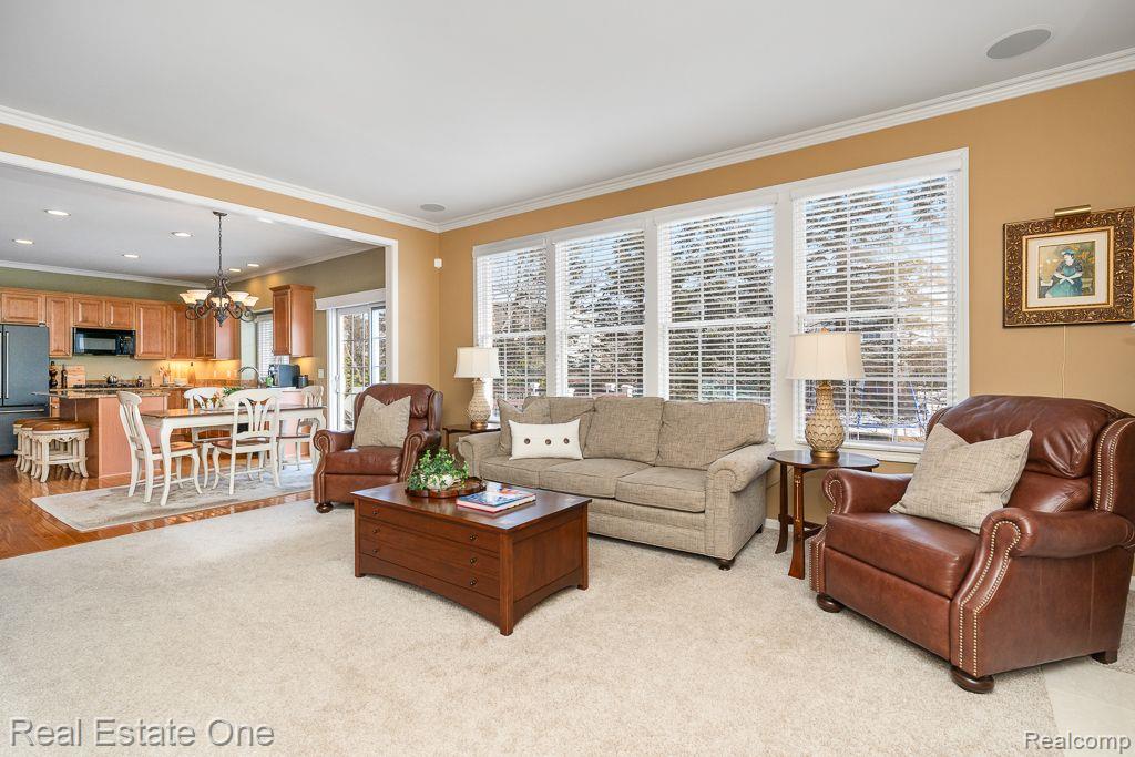 1687 Blushing Drive Rochester, MI 48307 - Photo 4 of 32 Gallery Image 4