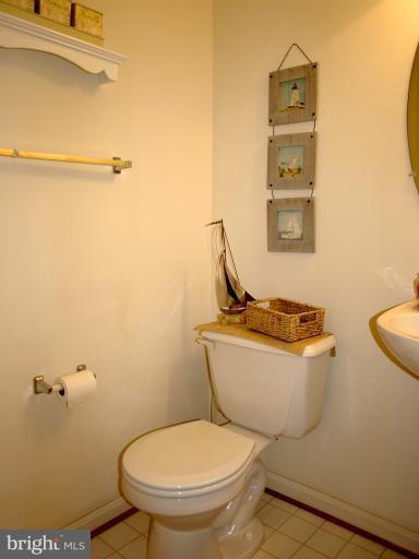 235 Carolstowne Road Reisterstown, MD 21136 - Photo 2 of 15 Bath