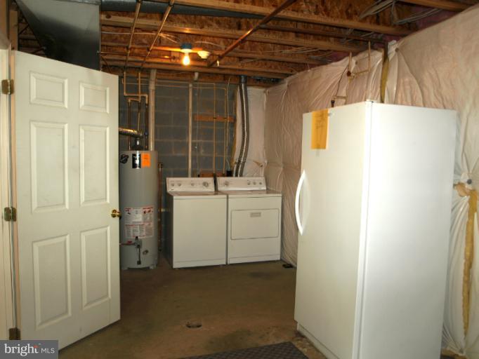 235 Carolstowne Road Reisterstown, MD 21136 - Photo 7 of 15 Interior (General)