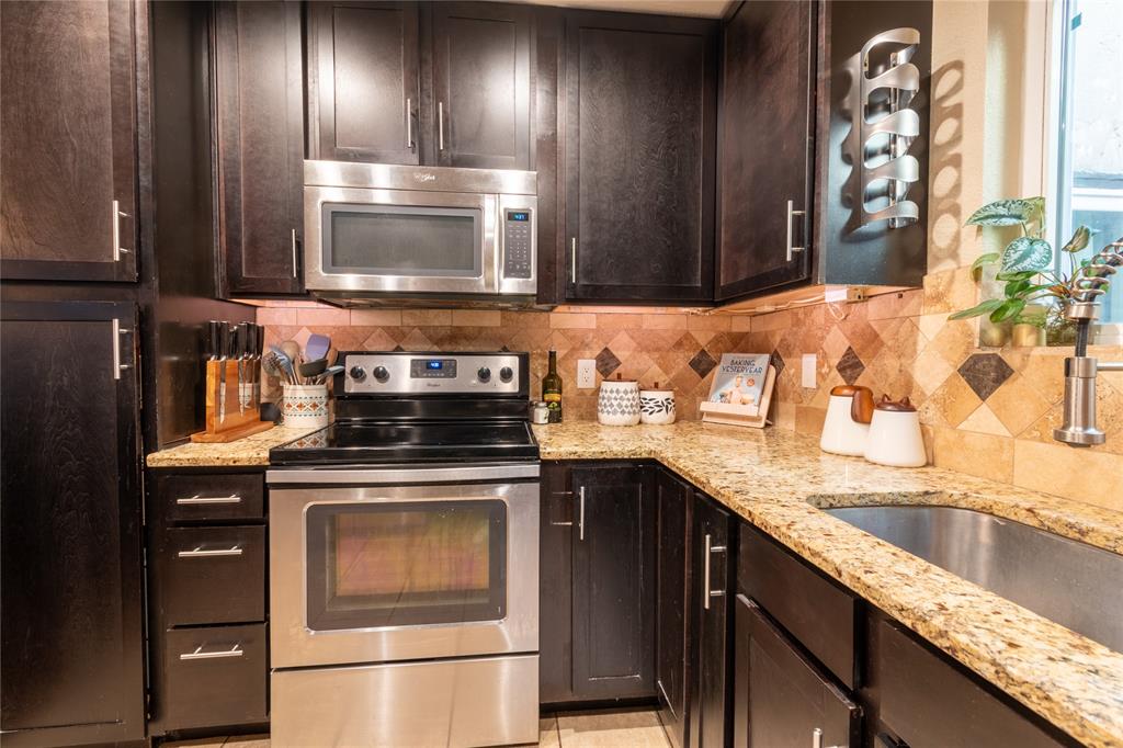 12206 Wightman Place Dallas, TX 75243 - Photo 11 of 22