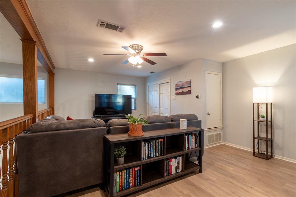 12206 Wightman Place Dallas, TX 75243 - Photo 16 of 22