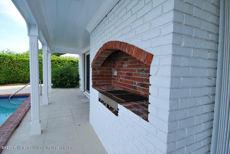2284 Ibis Isle Road West Palm Beach, FL 33480 - Photo 12 of 15 12 Summer Kitchen