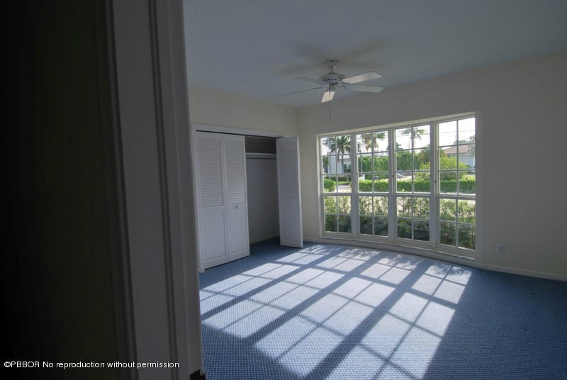 2284 Ibis Isle Road West Palm Beach, FL 33480 - Photo 7 of 15 7 Bedroom