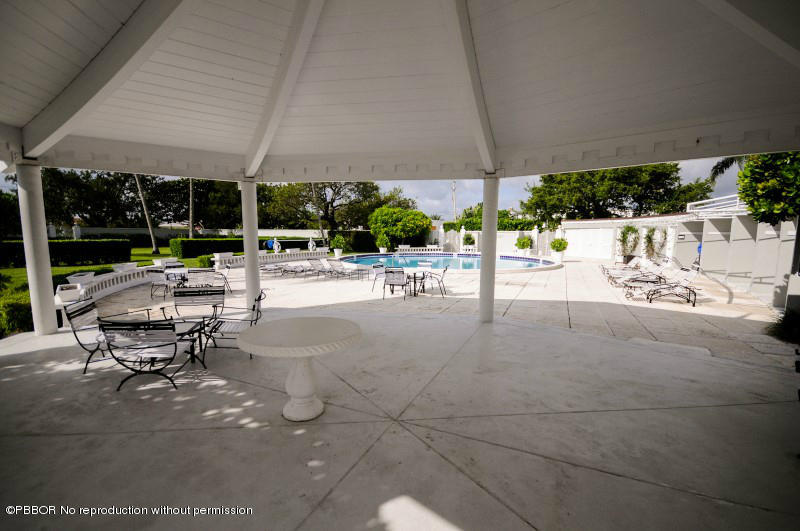 2284 Ibis Isle Road West Palm Beach, FL 33480 - Photo 9 of 15 9 Patio & Pool