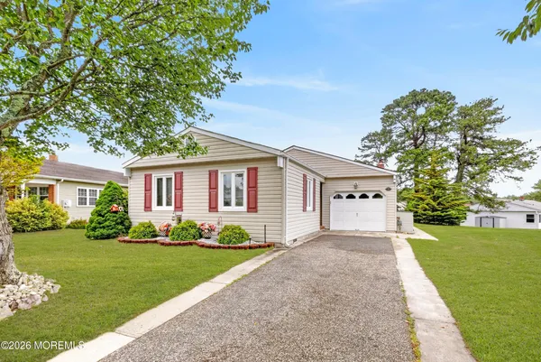 $350,000 | 25 Plymouth Drive, Toms River, NJ 08757