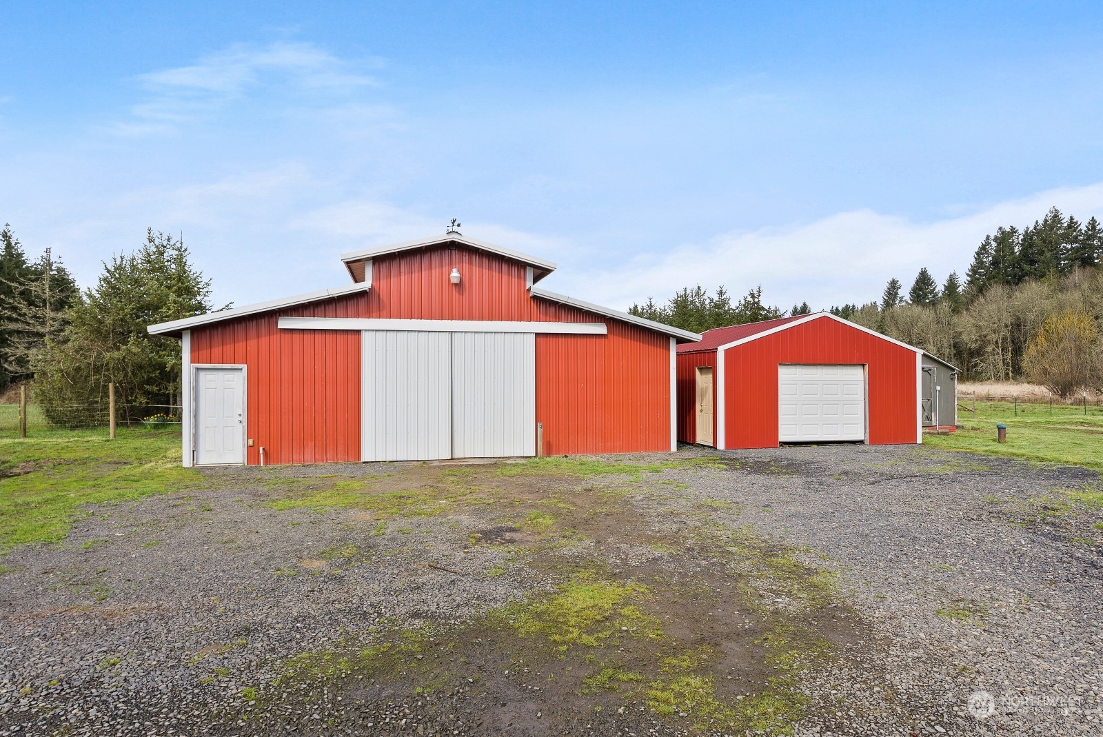 127 Remy Lane Chehalis, WA 98532 - Photo 4 of 24 a front view of a house with a yard and garage