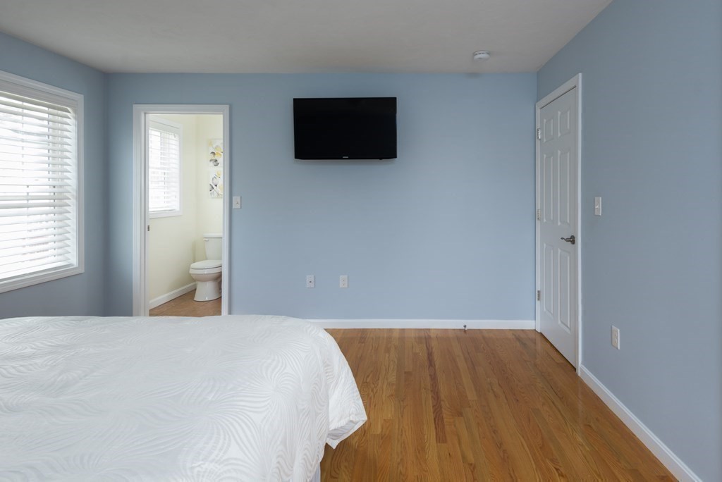 30 Julian Road Randolph, MA 02368 - Photo 12 of 28 Gallery Image 12