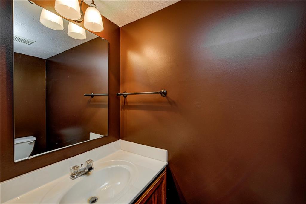 6536 Furnas Road Indianapolis, IN 46221 - Photo 24 of 32