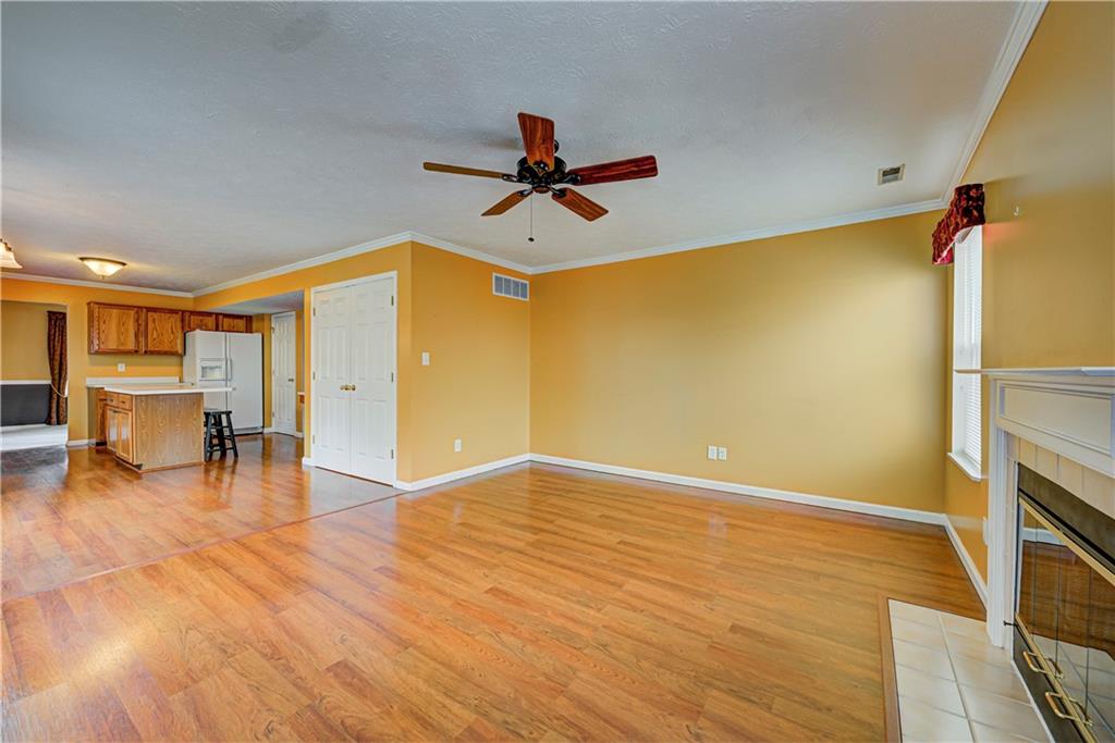 6536 Furnas Road Indianapolis, IN 46221 - Photo 6 of 32