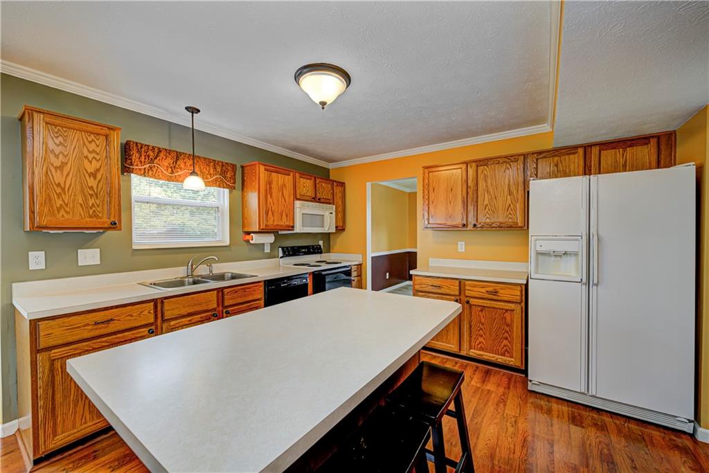 6536 Furnas Road Indianapolis, IN 46221 - Photo 10 of 32