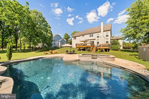 $889,000 | 806 Arbor Lane, Schwenksville, PA 19473