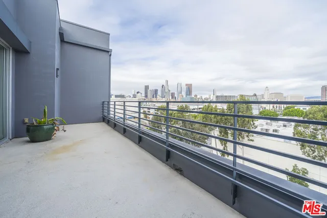 $1,350,000 | 825 East 4th Street, Unit 503, Los Angeles, CA 90013