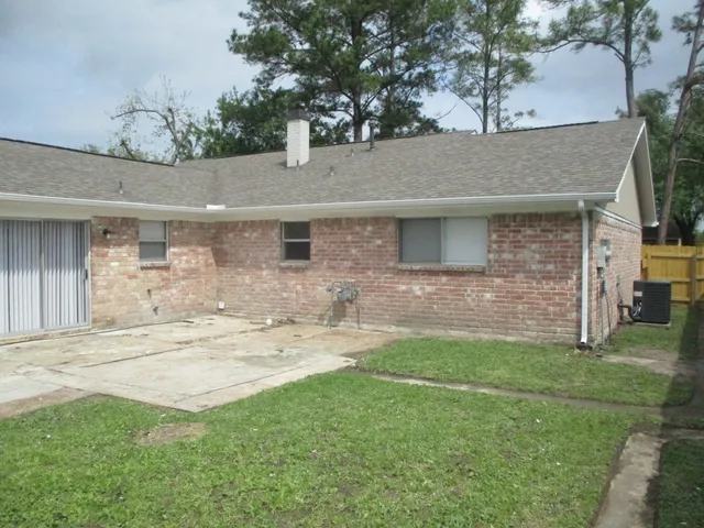 $1,650 | 3423 Abinger Lane, Houston, TX 77088