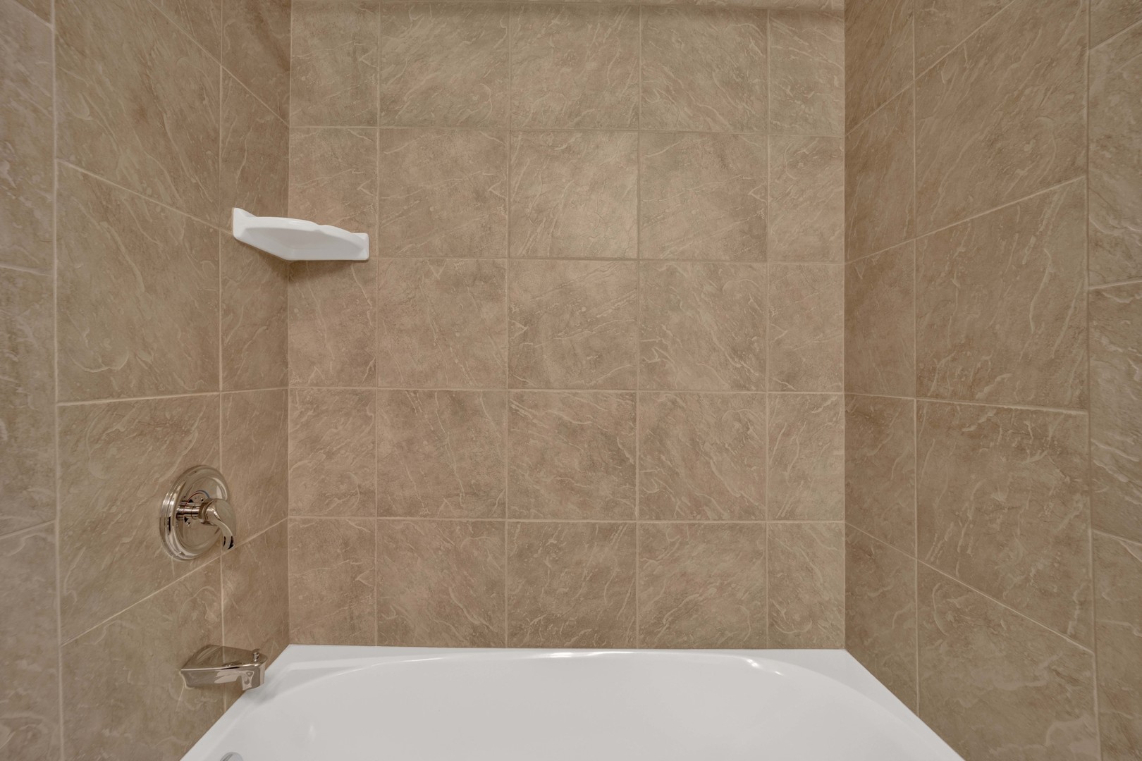 799 Graceland Avenue, Unit 504A Des Plaines, IL 60016 - Photo 16 of 25 a bathroom with a shower