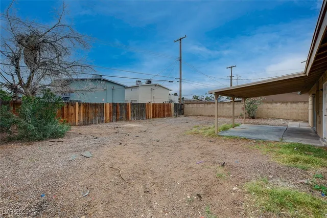 $1,700 | 6453 Bannock Way, Las Vegas, NV 89107