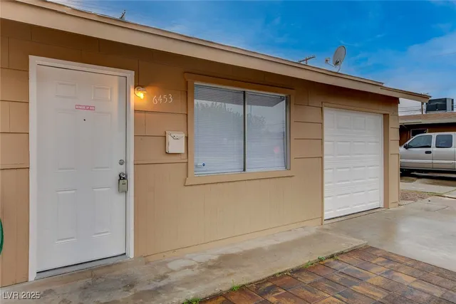 $1,700 | 6453 Bannock Way, Las Vegas, NV 89107