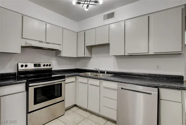 $1,700 | 6453 Bannock Way, Las Vegas, NV 89107