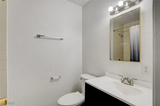 $1,700 | 6453 Bannock Way, Las Vegas, NV 89107