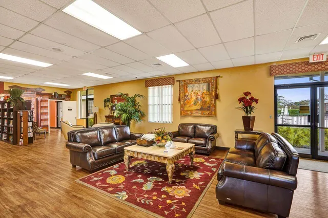 $369,000 | 3882 Dafilee Circle, West Palm Beach, FL 33417