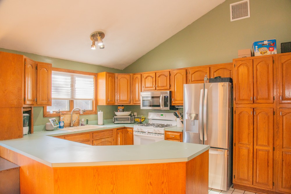78 Bertenshaw Road Woonsocket, RI 02895 - Photo 7 of 32