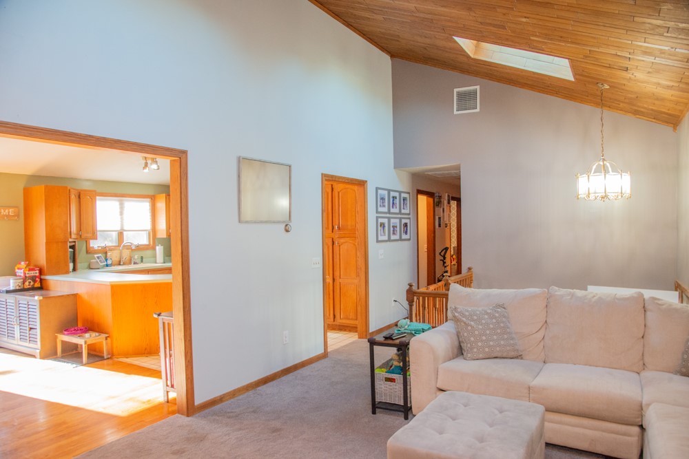 78 Bertenshaw Road Woonsocket, RI 02895 - Photo 8 of 32