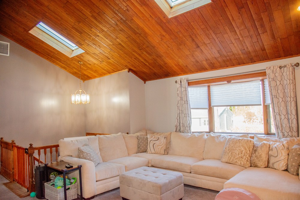 78 Bertenshaw Road Woonsocket, RI 02895 - Photo 9 of 32