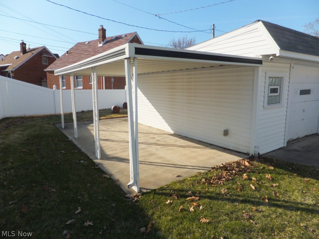 5406 Ackley Road Parma, OH 44129 - Photo 13 of 15