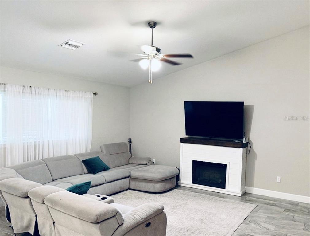 5601 Southwest 117th Lane Road Ocala, FL 34476 - Photo 4 of 15