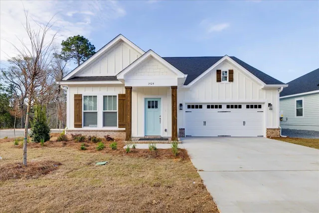 $575,846 | 1424 Summerbrooke Drive, Tallahassee, FL 32312