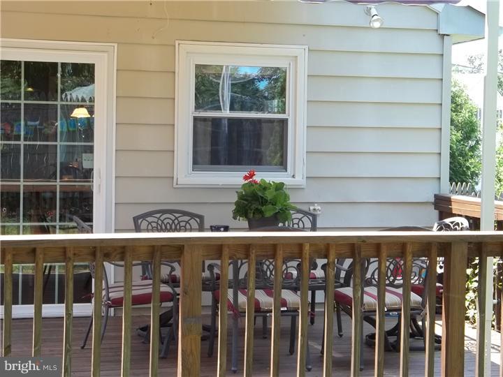 18 Sun Valley Road Hamilton, NJ 08690 - Photo 23 of 25 Deck