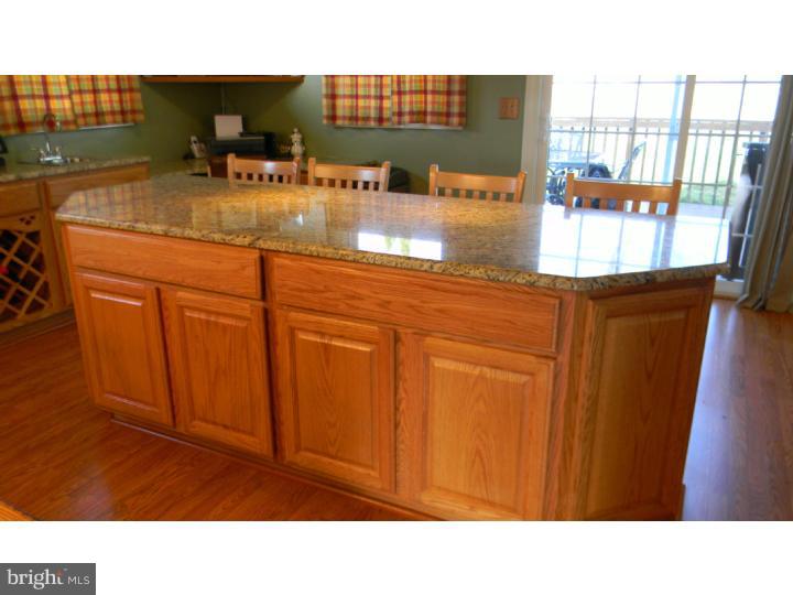 18 Sun Valley Road Hamilton, NJ 08690 - Photo 8 of 25 Kitchen