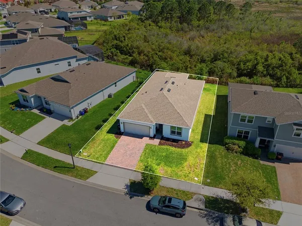 $450,000 | 2398 Nuthatch Street, St. Cloud, FL 34771