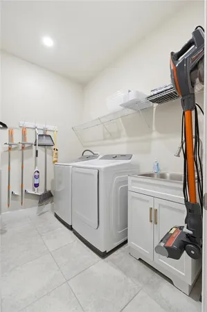 $450,000 | 2398 Nuthatch Street, St. Cloud, FL 34771