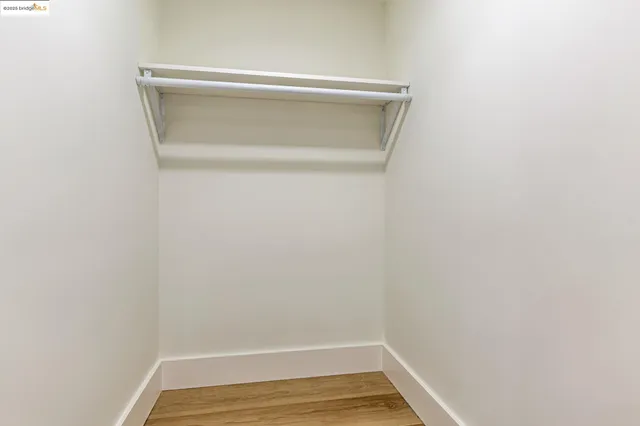 a view of utility room