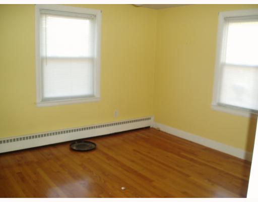 20 Community Road Warwick, RI 02889 - Photo 5 of 8 Bedroom.