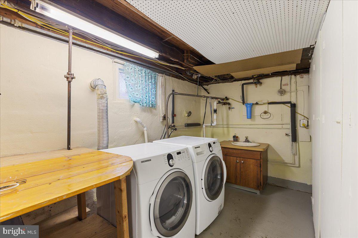 303 East Evesham Road Voorhees, NJ 08043 - Photo 17 of 34 a utility room with dryer and washer