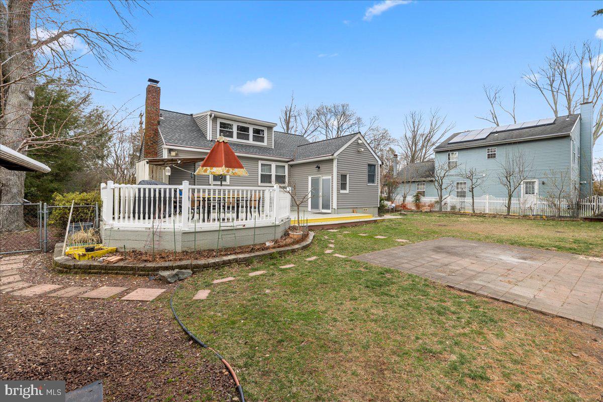 303 East Evesham Road Voorhees, NJ 08043 - Photo 34 of 34 a front view of house with yard